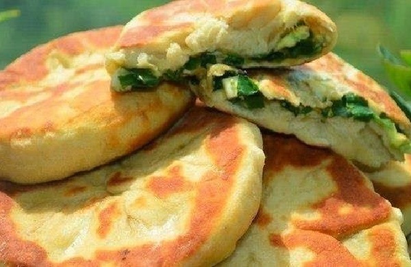 Пирожки с зеленым луком и яйцом1